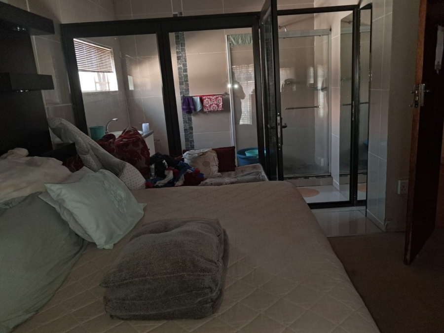 To Let 4 Bedroom Property for Rent in Park West Free State